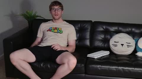 Snapshot of blueeyedtallguy chatting on 09.11.25 blueeyedtallguy online show from 09.11.25