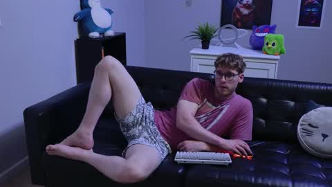 Snapshot of blueeyedtallguy chatting on 09.16.25 blueeyedtallguy online show from 09.16.25