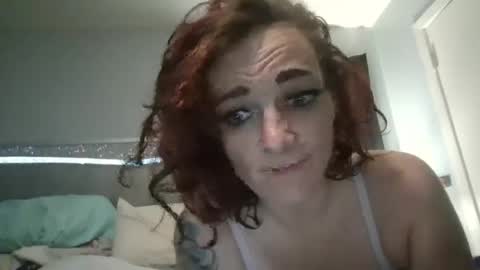 Snapshot of blueeyes1518 chatting on 09.19.25 blueeyes1518 online show from 09.19.25