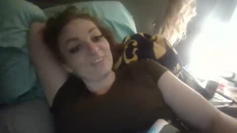 Snapshot of blueeyes1518 chatting on 09.23.25 blueeyes1518 online show from 09.23.25