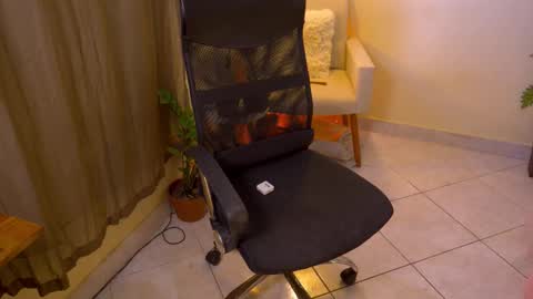 FLORAA online show from 02.05.26