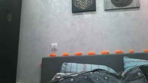 Snapshot of bluexowl chatting on 11.03.25 BlueXOwl online show from 11.03.25