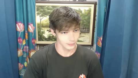 Snapshot of blueyedboyinasia chatting on 05.15.26 blueeyedboyisasia online show from 05.15.26