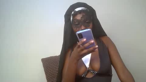 Belle online show from 10.30.25