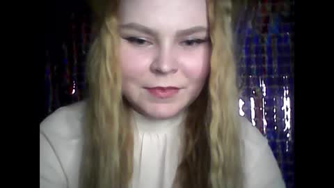 Snapshot of blushing_star chatting on 03.06.25 blushing_star online show from 03.06.25