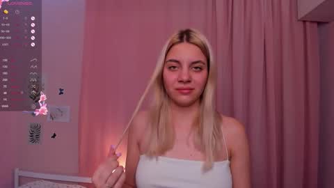 Snapshot of blushkitty chatting on 09.14.25 Chloe online show from 09.14.25