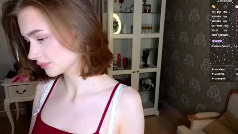 Snapshot of bluuemarine chatting on 05.30.26 Mary online show from 05.30.26