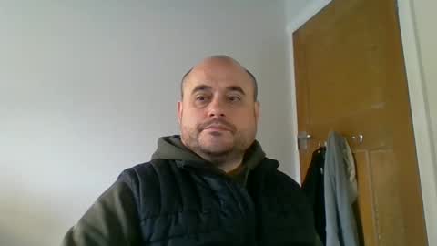 Snapshot of bobabator chatting on 10.15.25 bobabator online show from 10.15.25