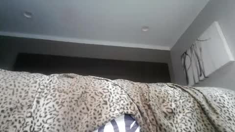 bobbiebone and company online show from 10.05.25