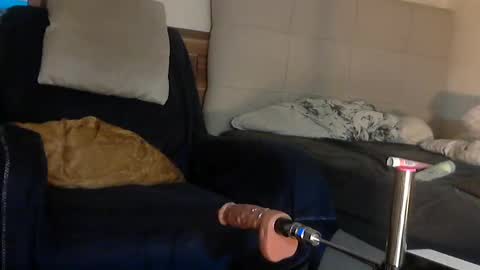 Snapshot of bobbytoyyboy chatting on 03.02.25 bobbytoyyboy online show from 03.02.25