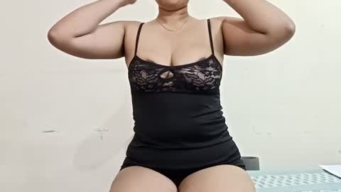 Snapshot of bodyandbrush chatting on 06.15.26 Sofia online show from 06.15.26