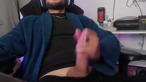 Snapshot of bodyking69 chatting on 01.17.25 bodyking69 online show from 01.17.25