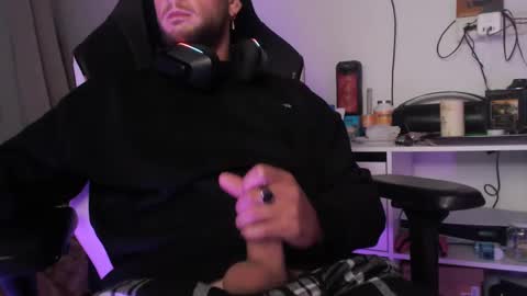 Snapshot of bodyking69 chatting on 01.18.25 bodyking69 online show from 01.18.25