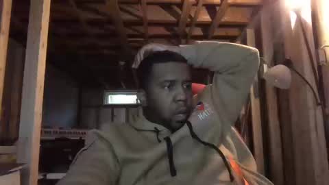 Snapshot of bogarcon234 chatting on 10.10.25 Bogarcon234 online show from 10.10.25