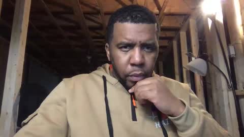 Snapshot of bogarcon234 chatting on 10.16.25 Bogarcon234 online show from 10.16.25