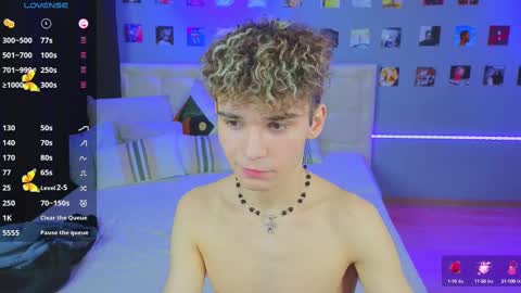 Snapshot of boicute chatting on 02.24.25 ALEXPVT IS OPEN online show from 02.24.25