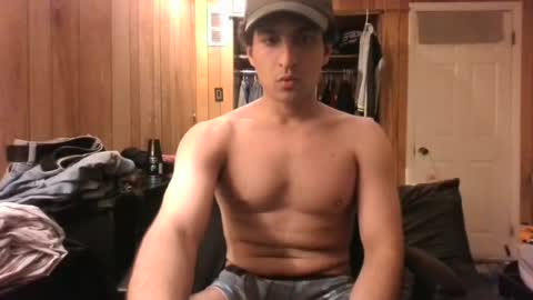 Snapshot of boigym chatting on 06.18.26 sexy swimmer online show from 06.18.26