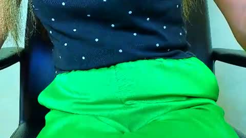 Mia online show from 06.13.26