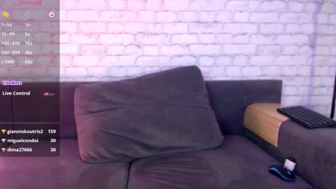 Snapshot of bonbon_aria chatting on 12.04.24 Aria online show from 12.04.24