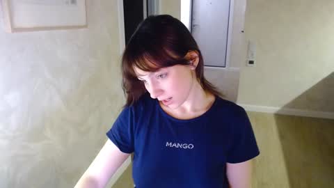 Snapshot of bonjourlabelle chatting on 12.20.24 Mary 3 live time content 18 online show from 12.20.24