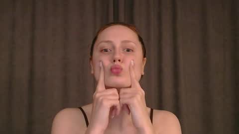 Snapshot of bonne_chance chatting on 02.22.25 bonne_chance online show from 02.22.25