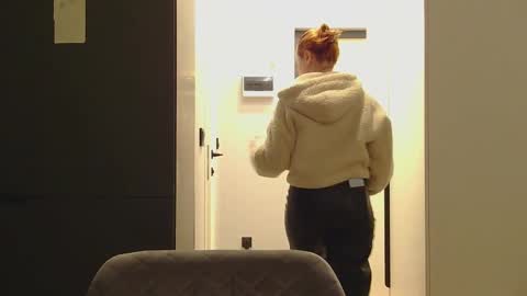 Snapshot of bonne_chance chatting on 03.08.25 bonne_chance online show from 03.08.25