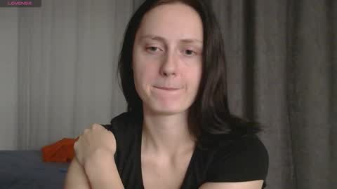 Snapshot of bonne_chance chatting on 10.28.25 bonne_chance online show from 10.28.25