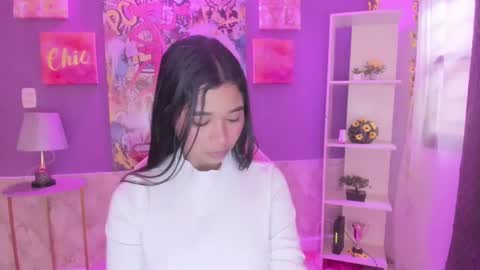 Snapshot of bonnie_benet chatting on 12.03.24 Bonnie online show from 12.03.24