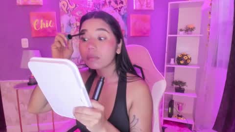 Snapshot of bonnie_benet chatting on 12.09.24 Bonnie online show from 12.09.24