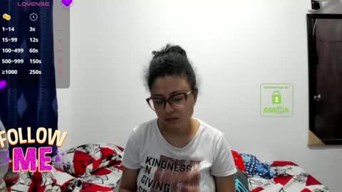 bonnie lam  hello welcome to my room I hope you have fun and you can reach your maximum pleasure here with me online show from 07.05.26