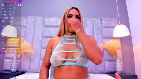 Snapshot of bonnieowen chatting on 12.06.24 Bonnie online show from 12.06.24