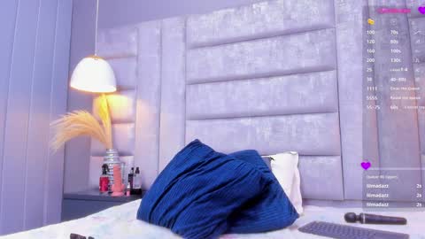 Snapshot of bonnieowen chatting on 01.10.25 Bonnie online show from 01.10.25