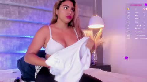 Snapshot of bonnieowen chatting on 03.02.25 Bonnie online show from 03.02.25