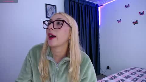 Snapshot of bonny_clyde_xx_ chatting on 04.23.26 Soffy Brooks Independent model online show from 04.23.26