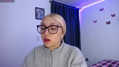 Snapshot of bonny_clyde_xx_ chatting on 04.28.26 Soffy Brooks Independent model online show from 04.28.26