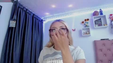 Snapshot of bonny_clyde_xx_ chatting on 05.31.26 Soffy Brooks Independent model online show from 05.31.26