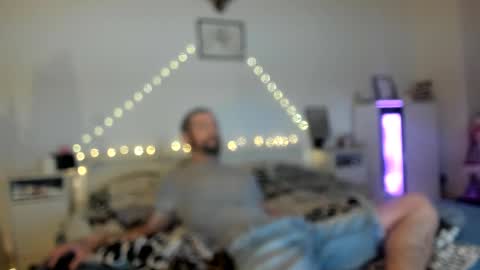 BonnyeClydee online show from 04.19.26