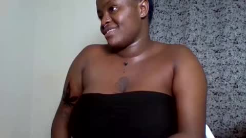 Snapshot of boobey_warden chatting on 10.05.25 boobey_warden online show from 10.05.25