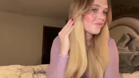 Snapshot of booksnlooksgirl chatting on 01.08.25 booksnlooksgirl online show from 01.08.25