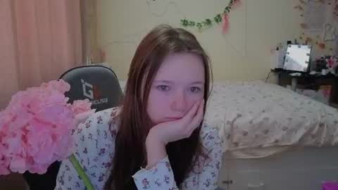 Milena online show from 06.19.26