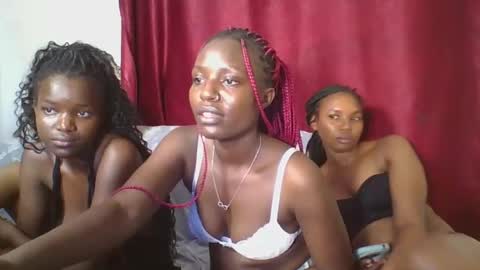 Snapshot of bootie_caramel chatting on 02.20.25 bootie_caramel online show from 02.20.25