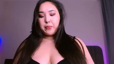 Snapshot of bootylecious_ chatting on 03.10.26 Mona online show from 03.10.26