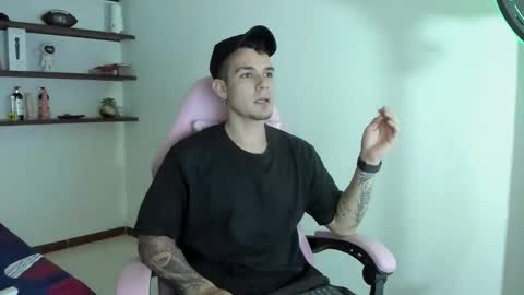 booyhott_ online show from 12.17.25