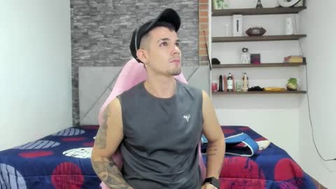 booyhott_ online show from 02.18.26