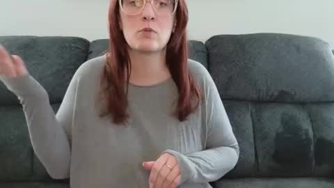 Snapshot of boredbustyhousewife chatting on 03.26.26 boredbustyhousewife online show from 03.26.26