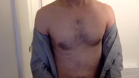 Snapshot of borisvian75019 chatting on 01.27.25 HornyBoo online show from 01.27.25