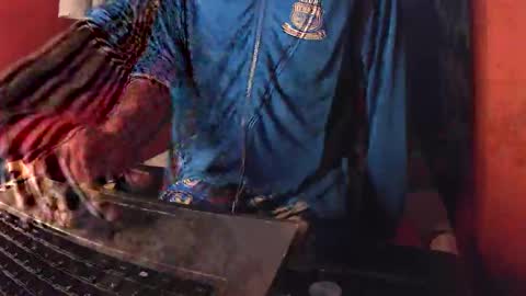 Snapshot of boss_playa98 chatting on 02.18.25 boss_playa98 online show from 02.18.25