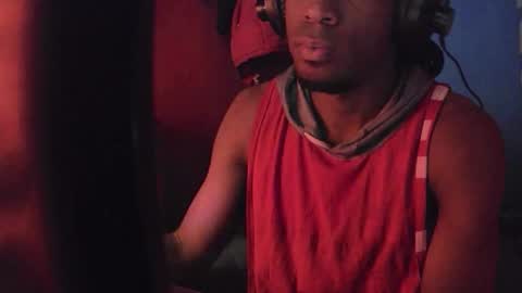 Snapshot of boss_playa98 chatting on 10.15.25 boss_playa98 online show from 10.15.25