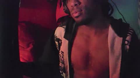 Snapshot of boss_playa98 chatting on 10.22.25 boss_playa98 online show from 10.22.25