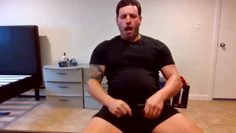 Snapshot of bosslife505050 chatting on 11.08.25 The Italian Boss online show from 11.08.25